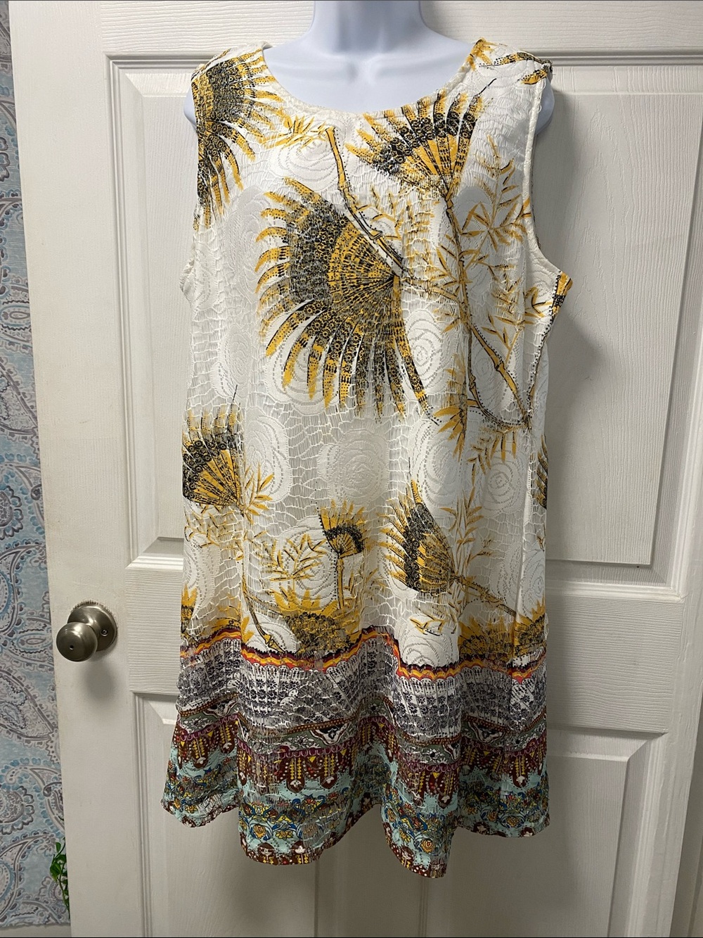 Vintage White & Yellow Floral Sleeveless Shift Dress
